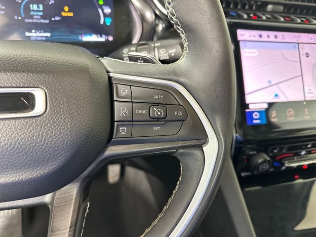 Used 2023 Jeep Grand Cherokee 4WD 4xe image 16