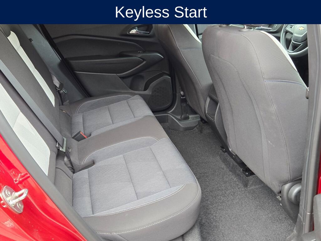 Used 2024 Chevrolet Trax LS w/ LS Convenience Package FWD image 10