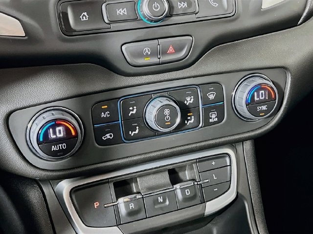Used 2023 GMC Terrain SLE w/ Driver Convenience Package AWD/4WD image 19