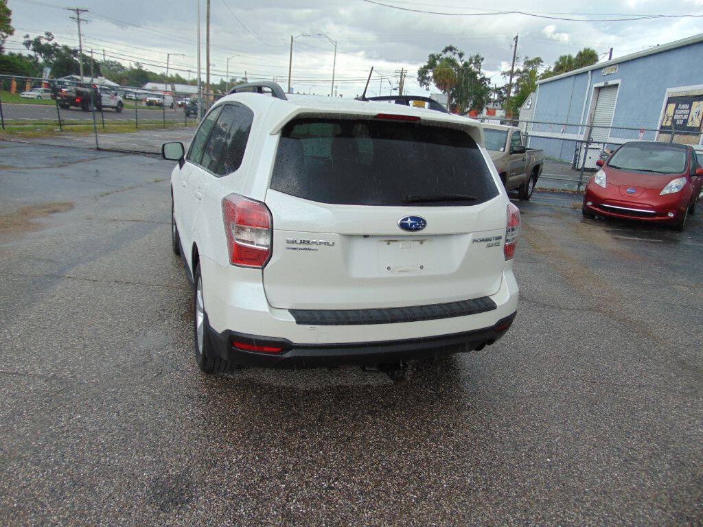 Used 2014 Subaru Forester 2.5i Touring AWD/4WD image 4