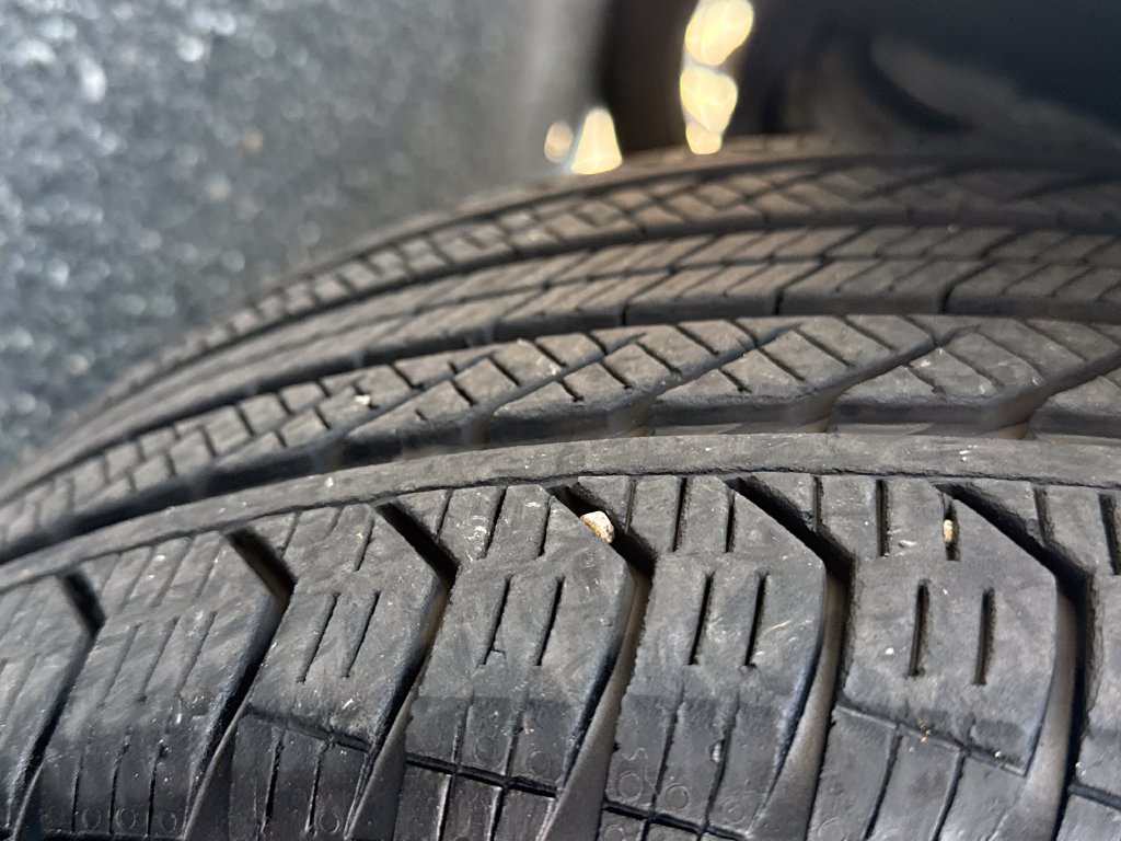 Used 2024 Mercedes-Benz GLC 300 4MATIC image 30
