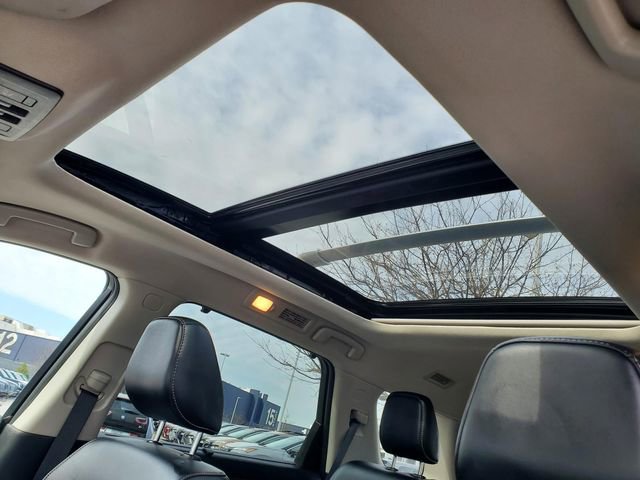 Used 2023 Nissan Pathfinder Platinum image 18