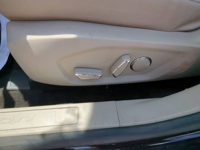 Used 2019 Ford Fusion SEL FWD image 12