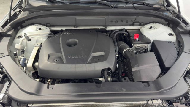 Used 2019 Volvo XC60 T5 Inscription w/ Protection Package AWD/4WD image 38