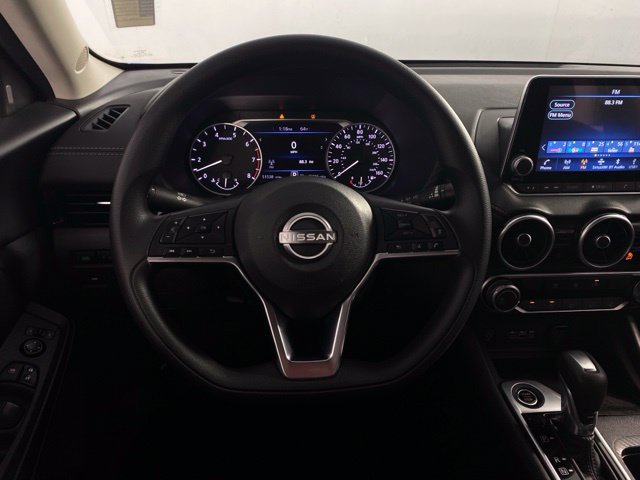 Used 2025 Nissan Sentra SV FWD image 16