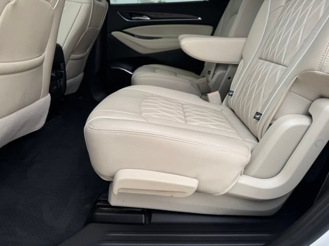 Certified 2022 Buick Enclave Avenir AWD/4WD image 8