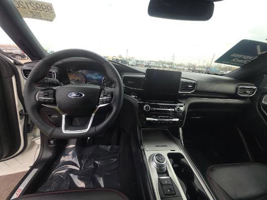 Used 2023 Ford Explorer ST-Line image 10