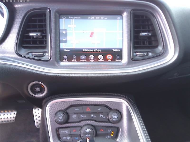 Used 2016 Dodge Challenger R/T Scat Pack w/ Leather Interior Group RWD image 13