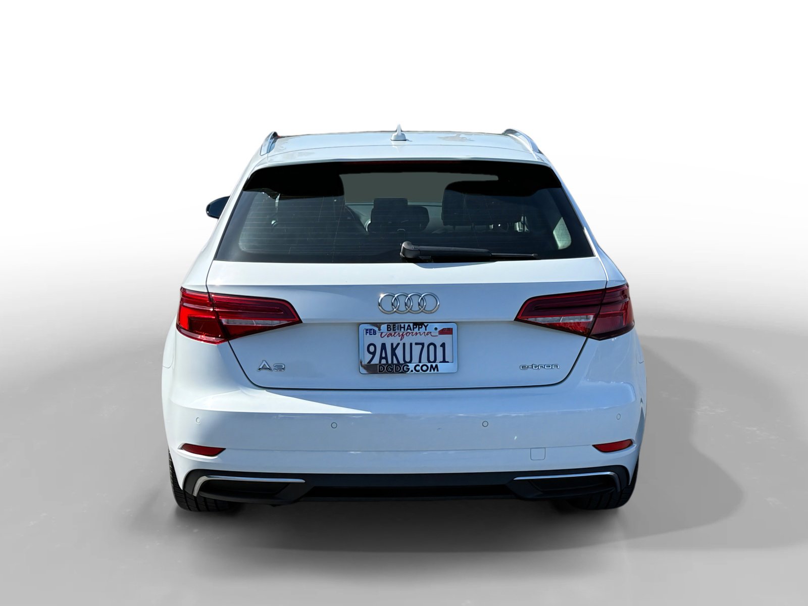 Used 2018 Audi A3 e-tron Premium Plus w/ Technology Package image 4