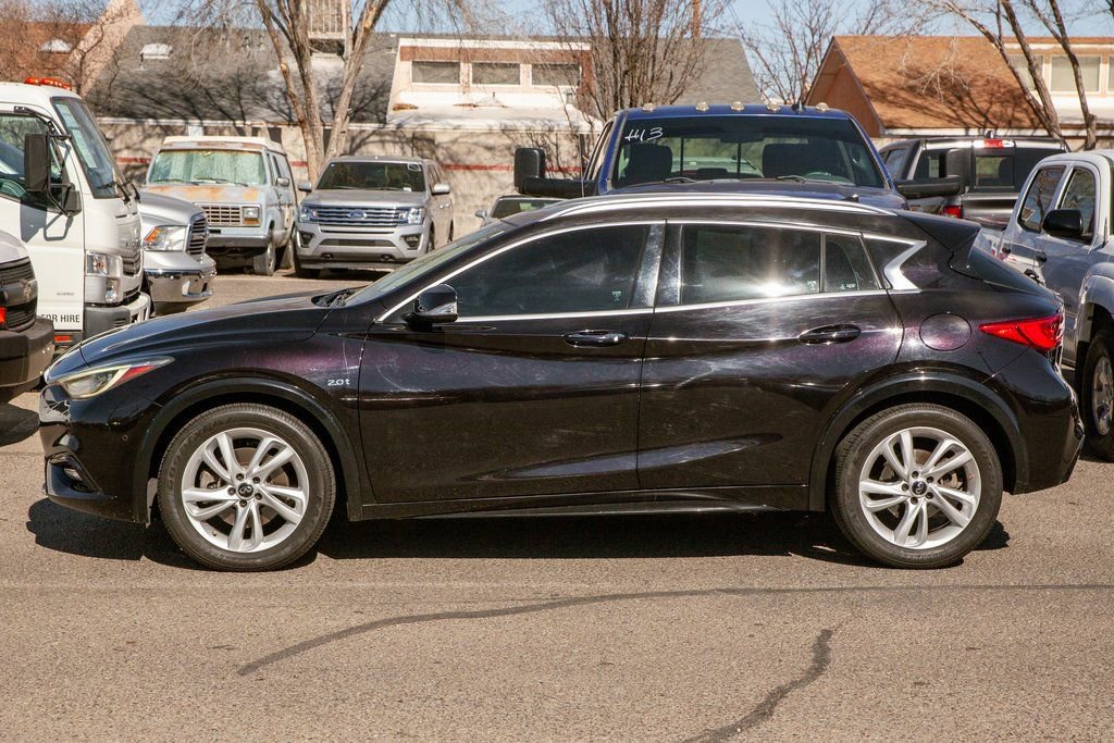 Used 2018 INFINITI QX30 Premium w/ Navigation Package image 8