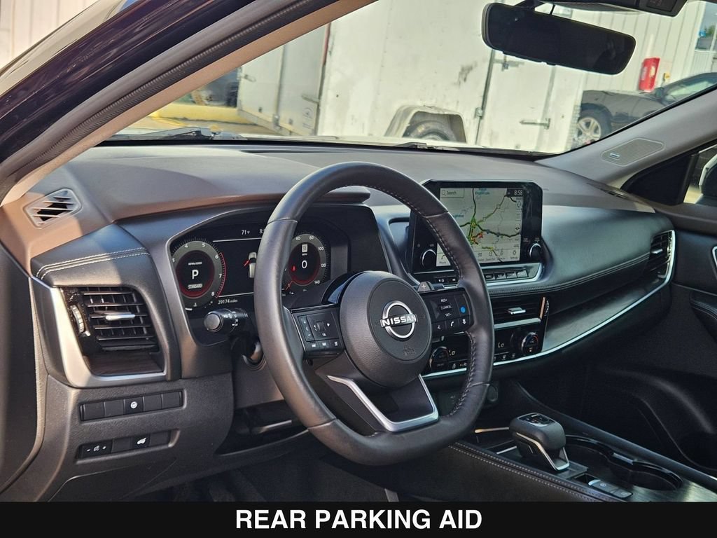 Used 2023 Nissan Rogue Platinum FWD image 13