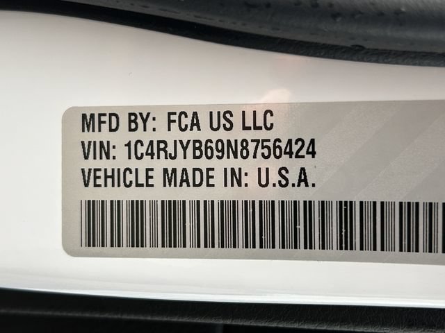 Used 2022 Jeep Grand Cherokee Limited 4xe w/ Luxury Tech Group II AWD/4WD image 32