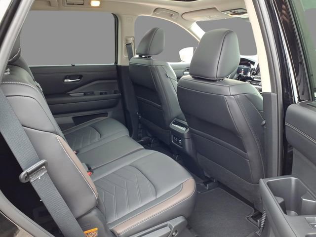 Certified 2024 Nissan Pathfinder Platinum w/ Cargo Package image 11