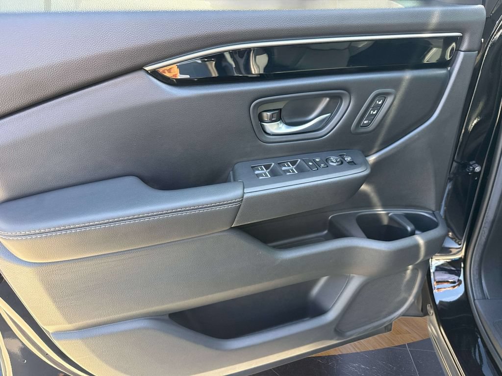 Used 2025 Honda Pilot Touring image 26