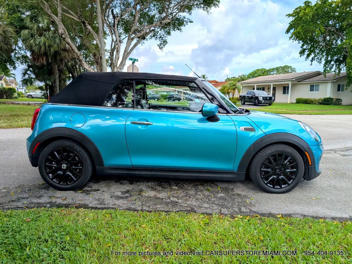Used 2020 MINI Cooper Convertible image 29