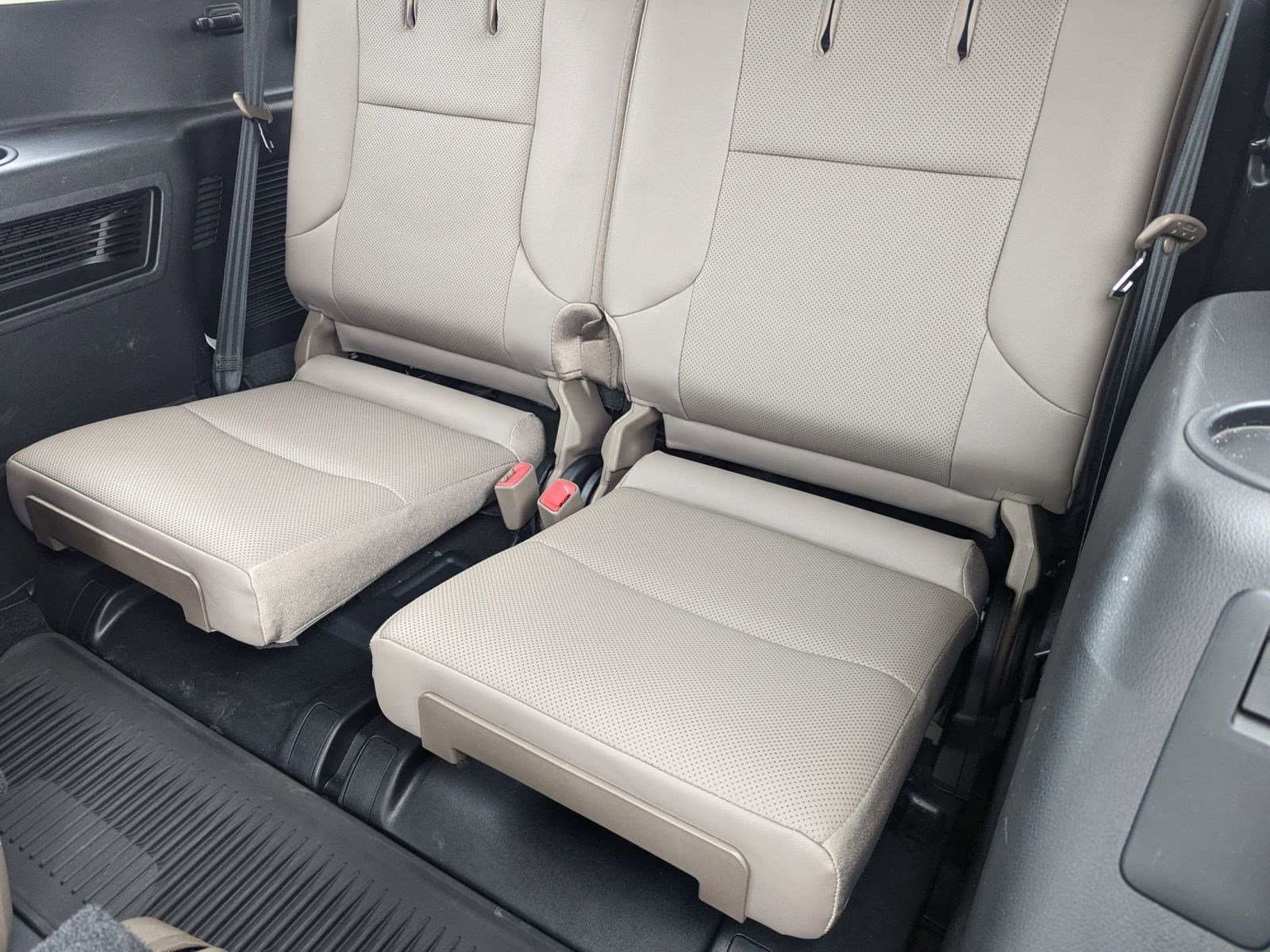 Certified 2021 Lexus GX 460 Premium w/ Accessory Package image 24