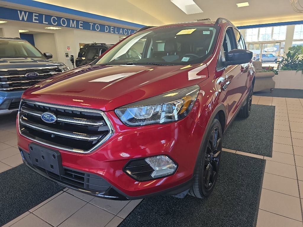 Used 2017 Ford Escape SE w/ Equipment Group 201A