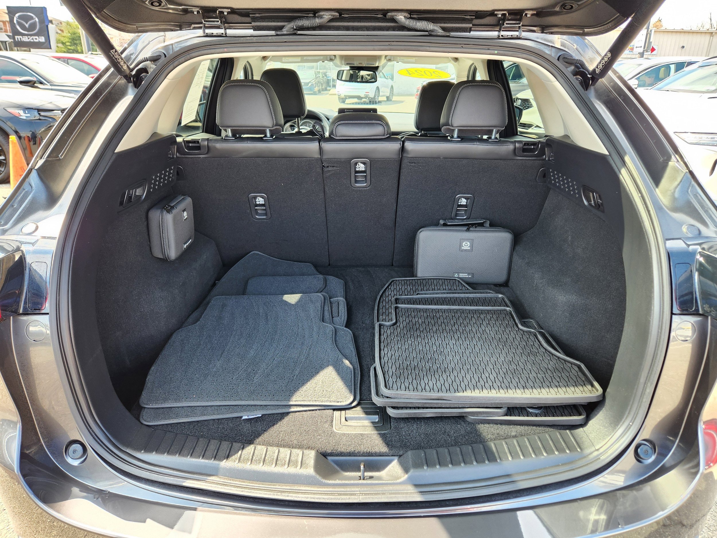 Certified 2024 MAZDA CX-5 AWD 2.5 S w/ Preferred Package image 8