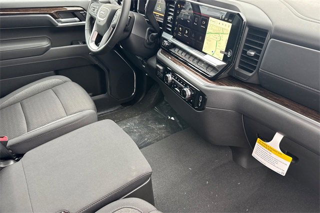 New 2026 GMC Sierra 1500 SLE w/ Preferred Package image 17