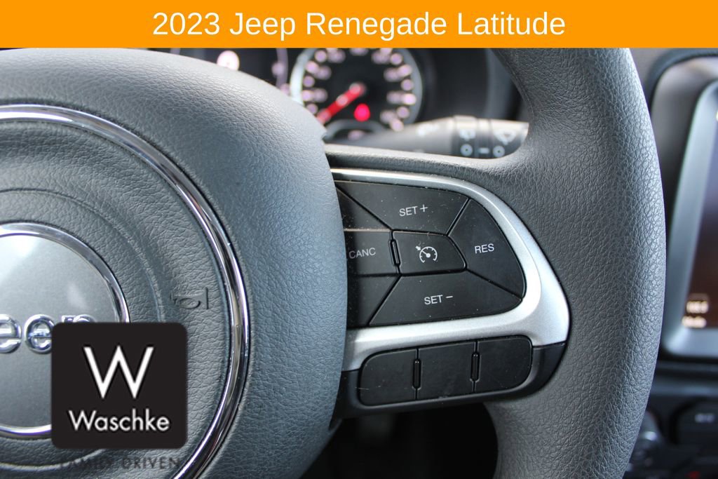 Used 2023 Jeep Renegade Latitude image 24