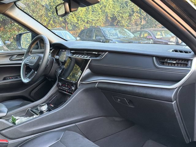 Used 2024 Jeep Grand Cherokee Altitude AWD/4WD image 19