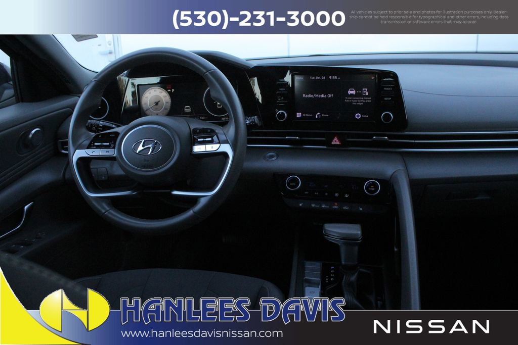 Used 2022 Hyundai Elantra SEL w/ Convenience + Premium Package image 15