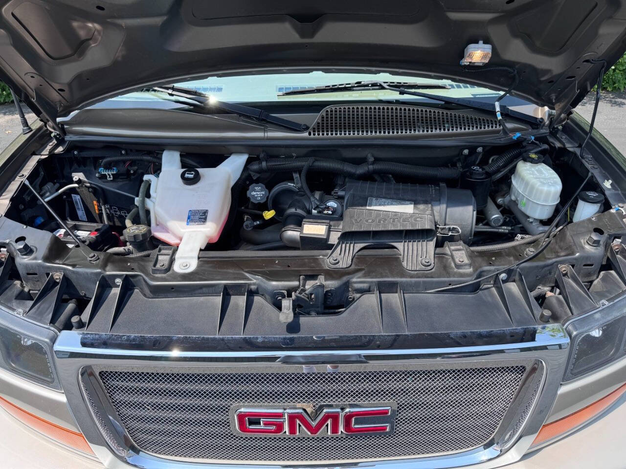 Used 2014 GMC Savana 1500 RWD image 27