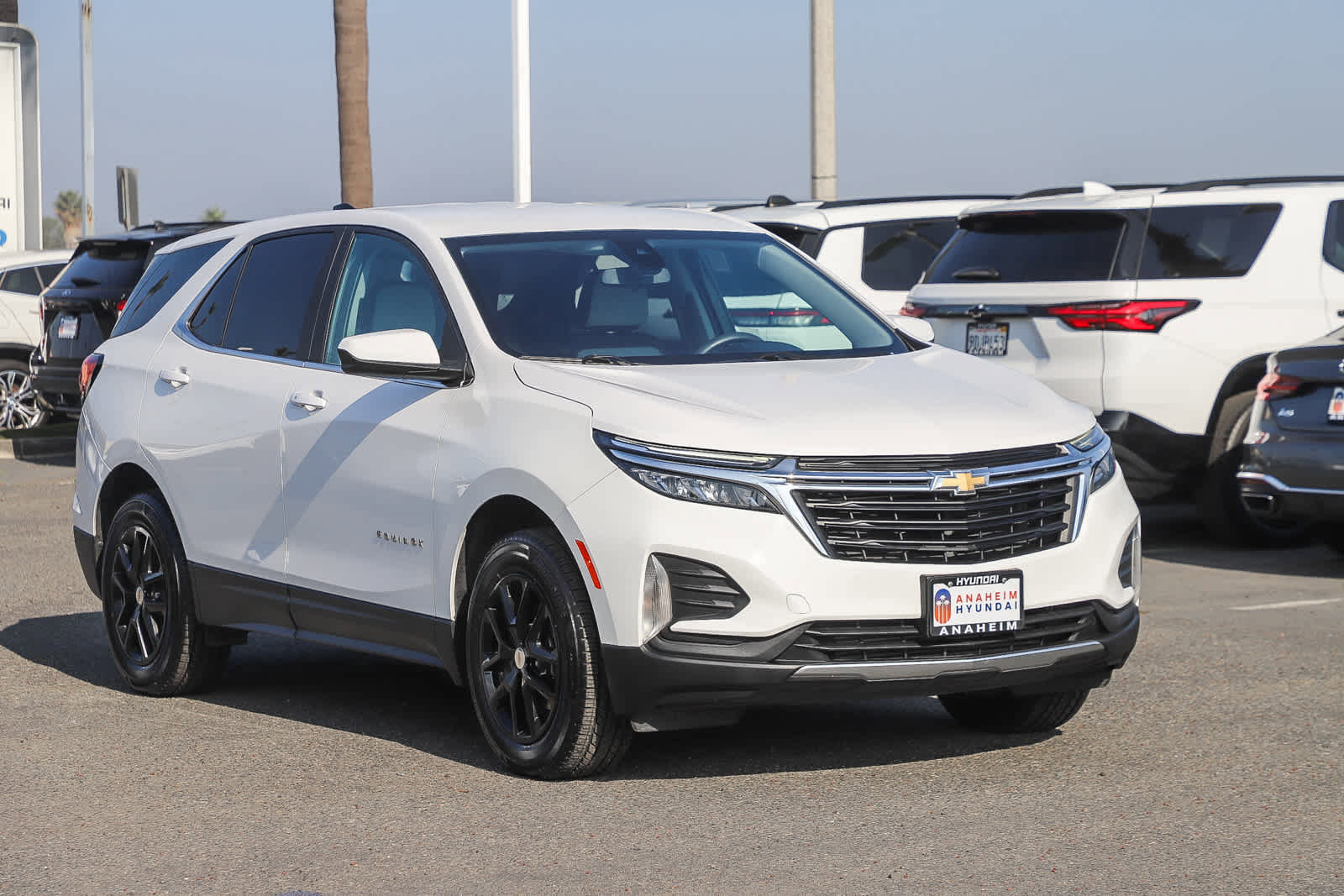 Used 2022 Chevrolet Equinox LT image 3