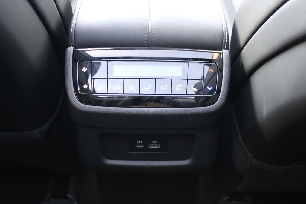 Certified 2025 INFINITI QX60 Luxe image 28