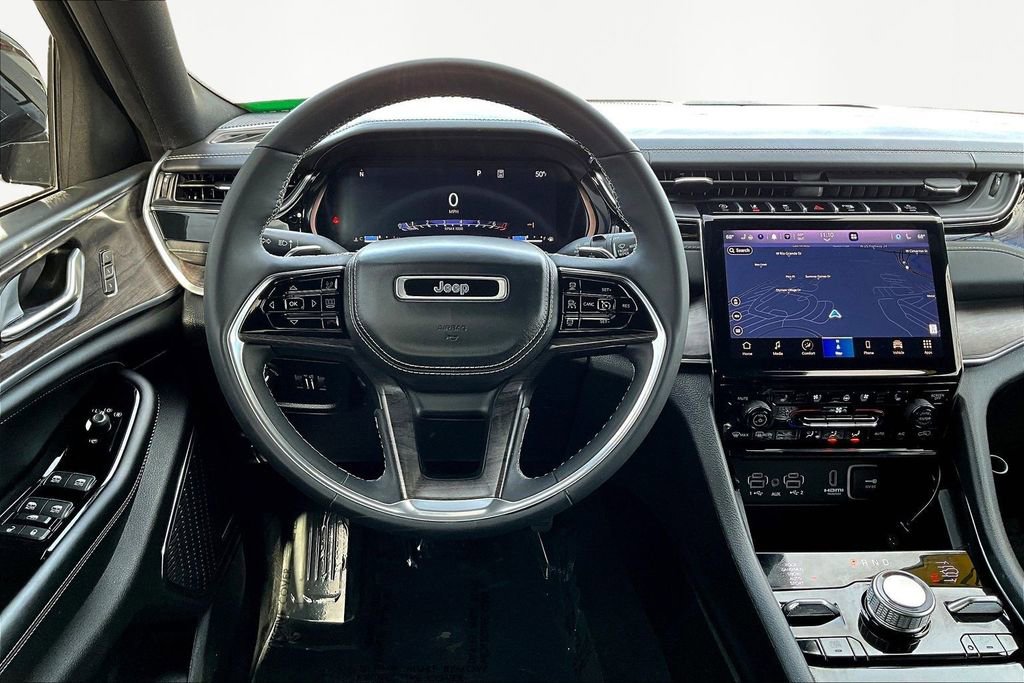 Used 2023 Jeep Grand Cherokee L Overland w/ Rear Seat Video Group I image 5