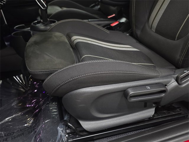 Certified 2021 MINI Cooper S w/ 6.5" Touchscreen Package image 25