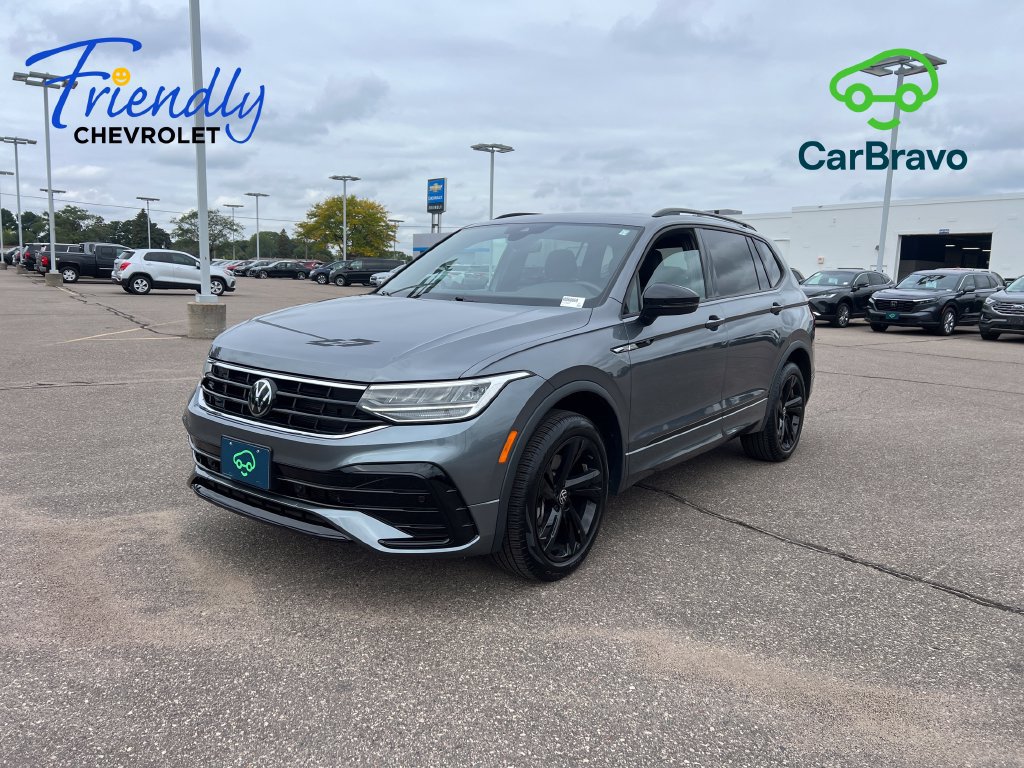 Used 2024 Volkswagen Tiguan SE R-Line