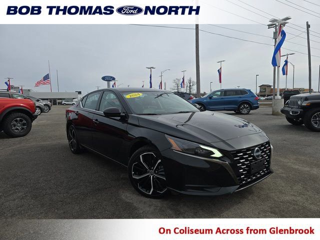 Used 2024 Nissan Altima 2.5 SR image 1