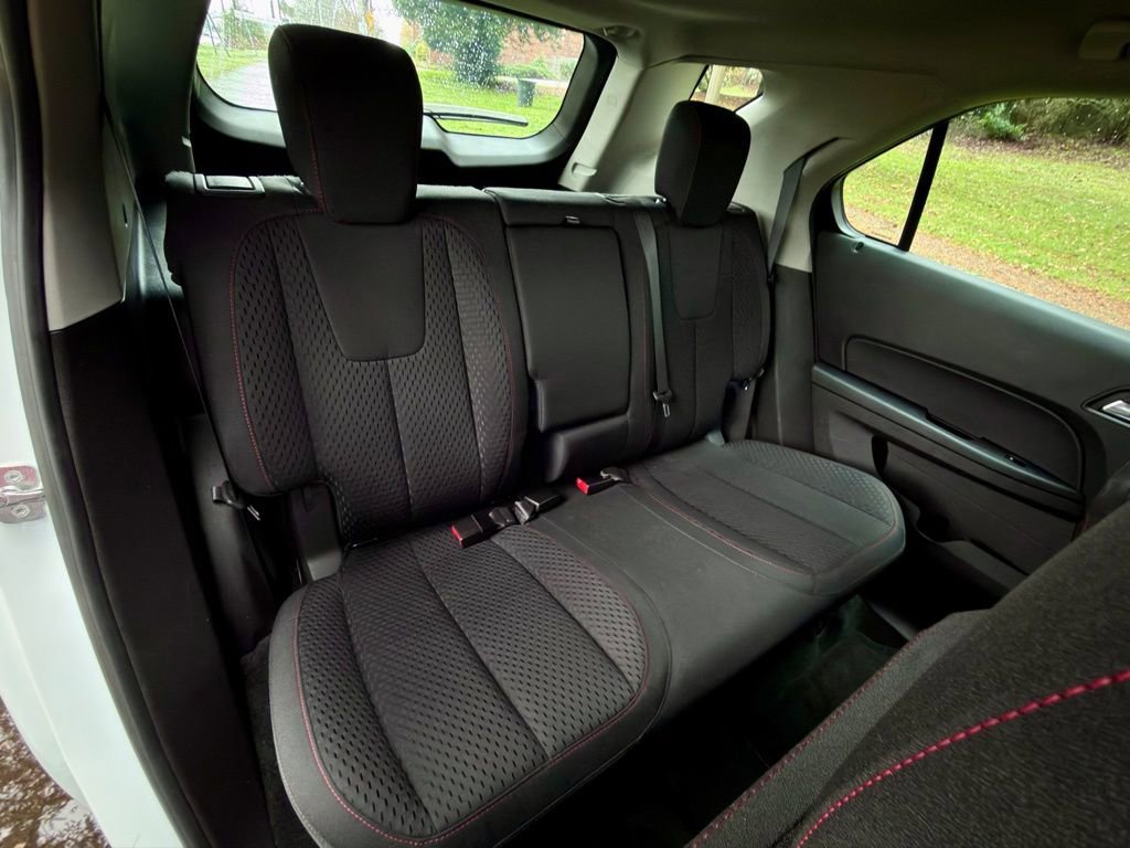 Used 2015 Chevrolet Equinox LS image 31