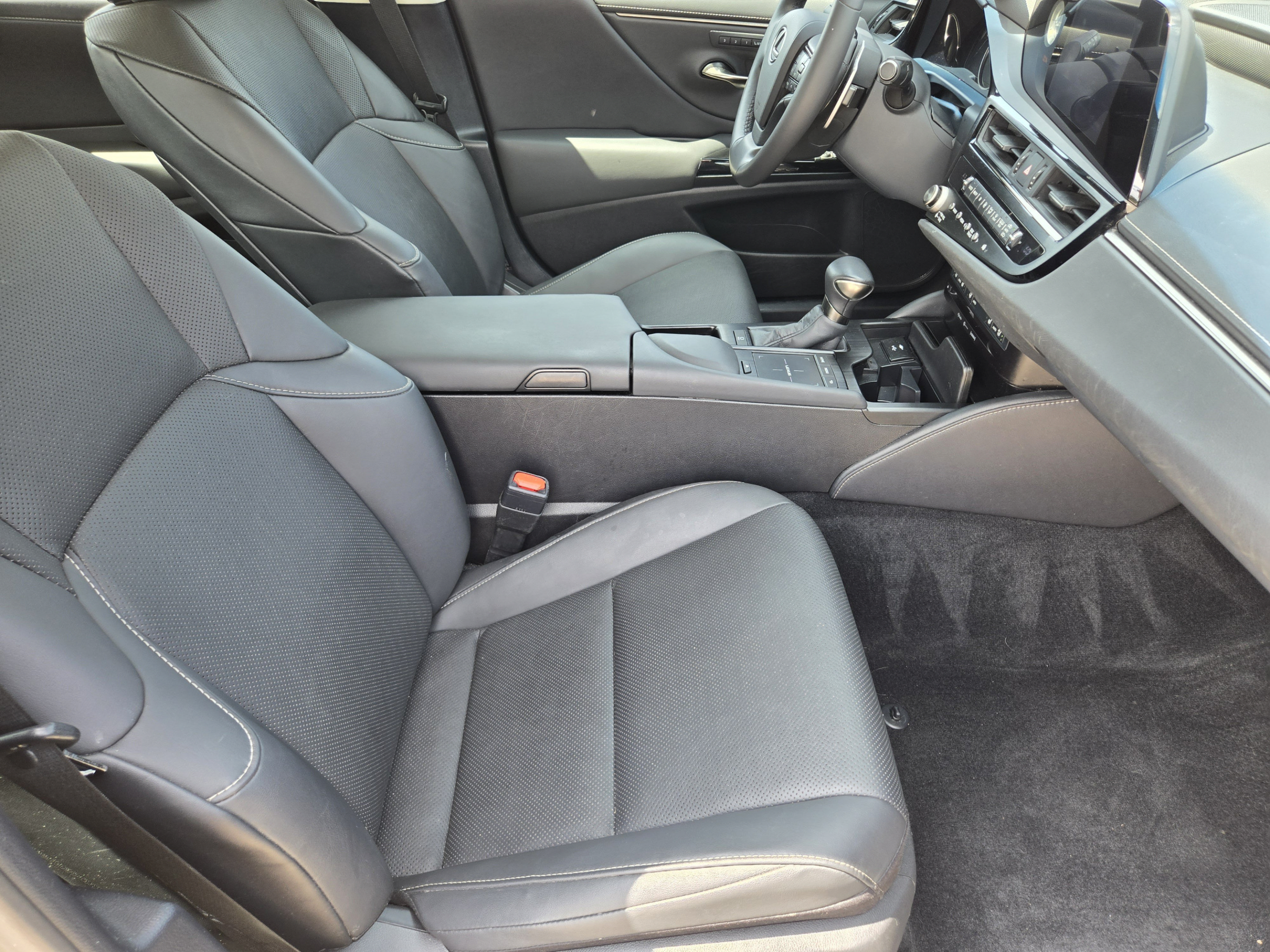 Certified 2022 Lexus ES 350 w/ Premium Package FWD image 6