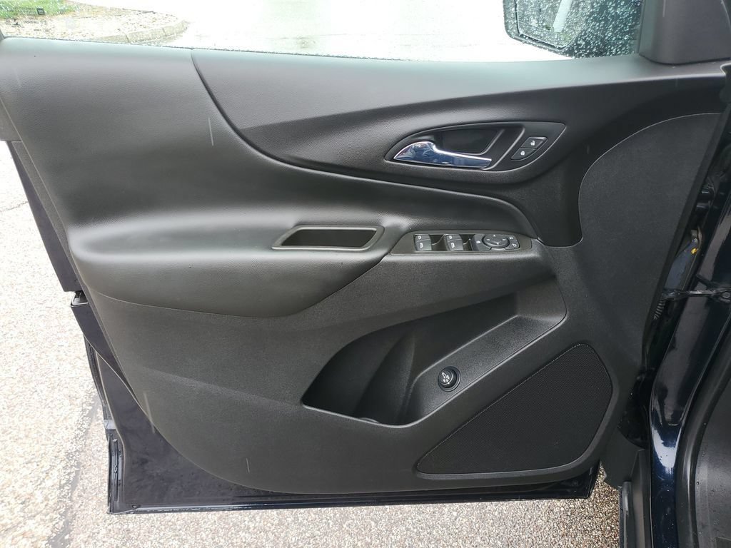 Used 2021 Chevrolet Equinox LT FWD image 24