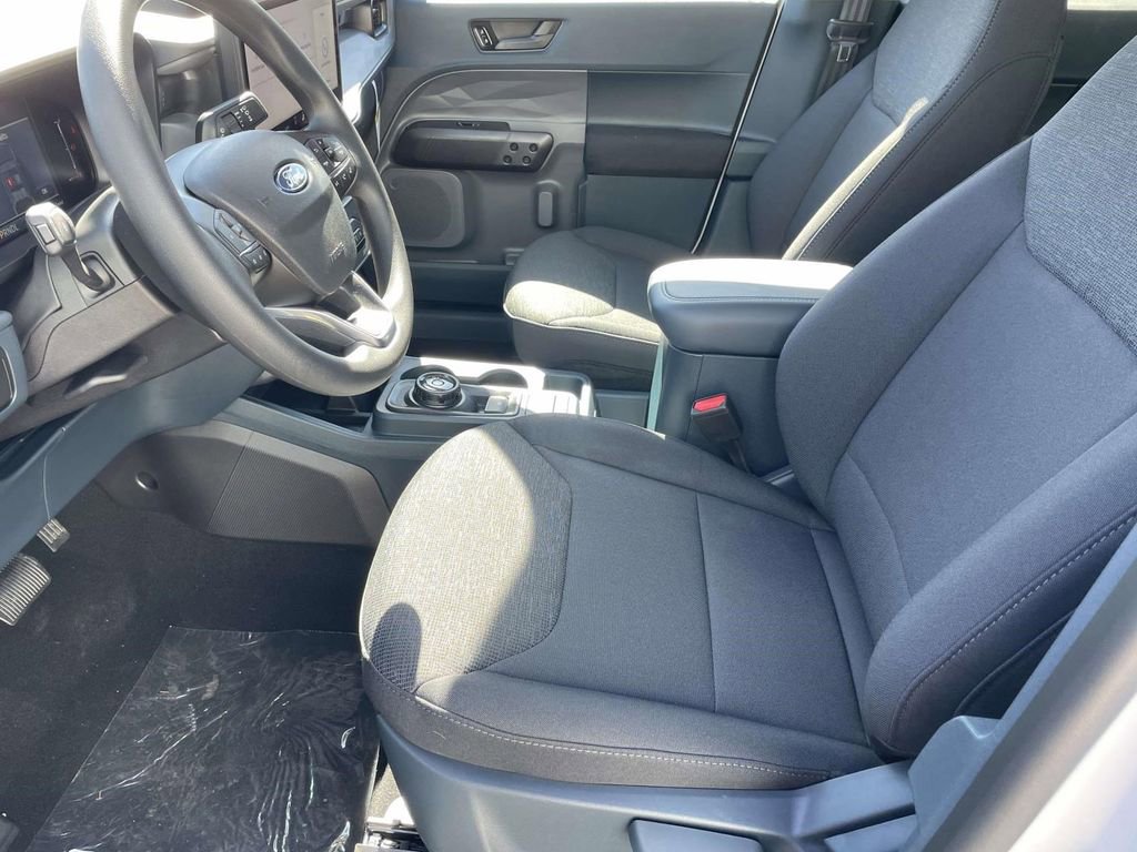 New 2025 Ford Maverick XL image 17