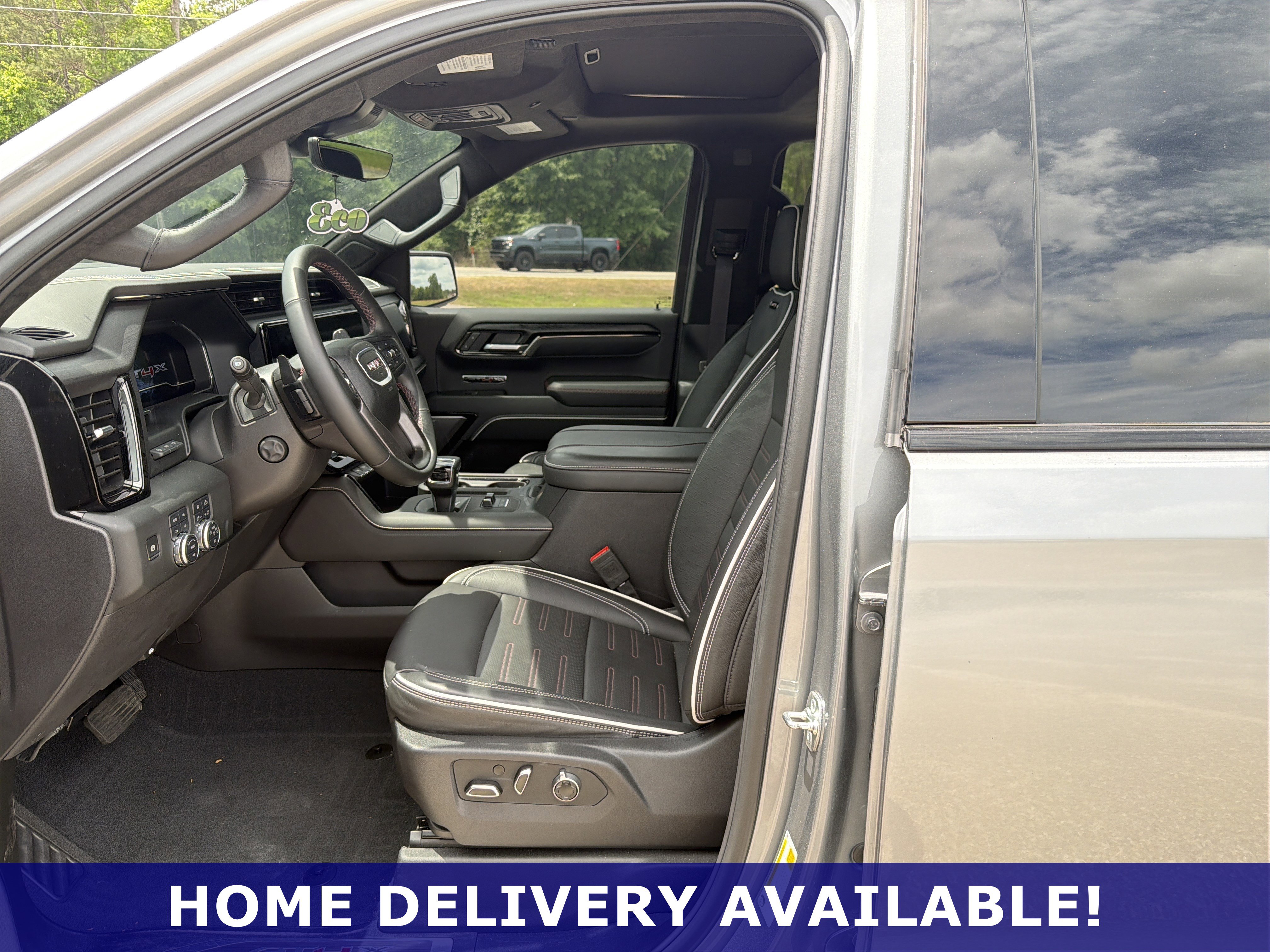 Used 2025 GMC Sierra 1500 AT4X AWD/4WD image 5