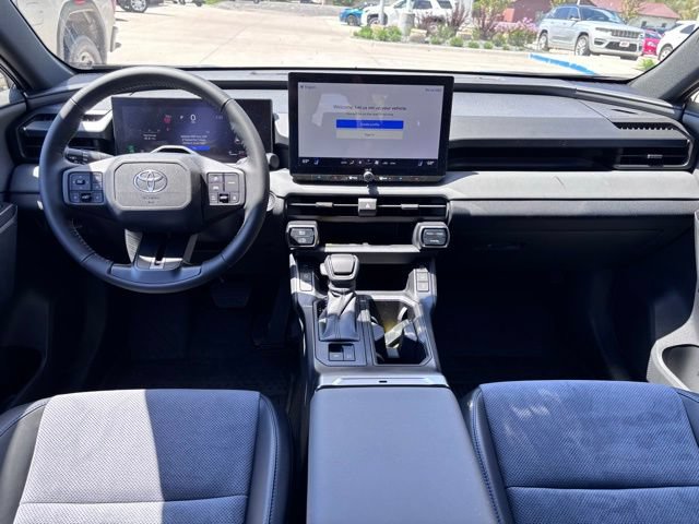 Used 2026 Toyota RAV4 XSE AWD/4WD image 16