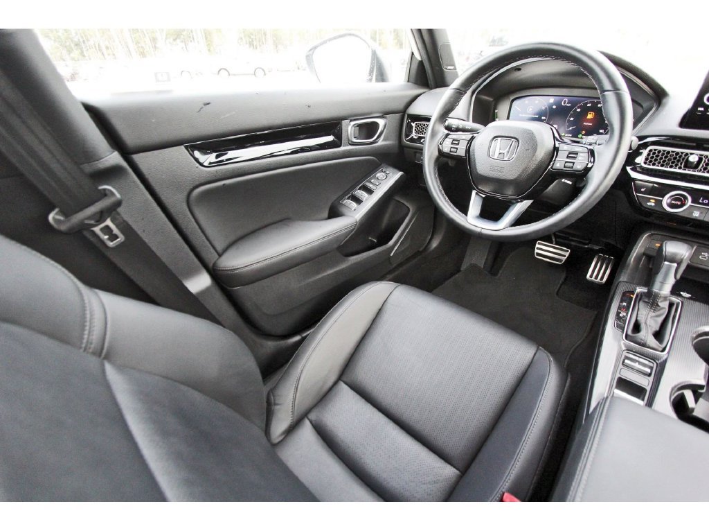 Used 2025 Honda Civic Sport image 11
