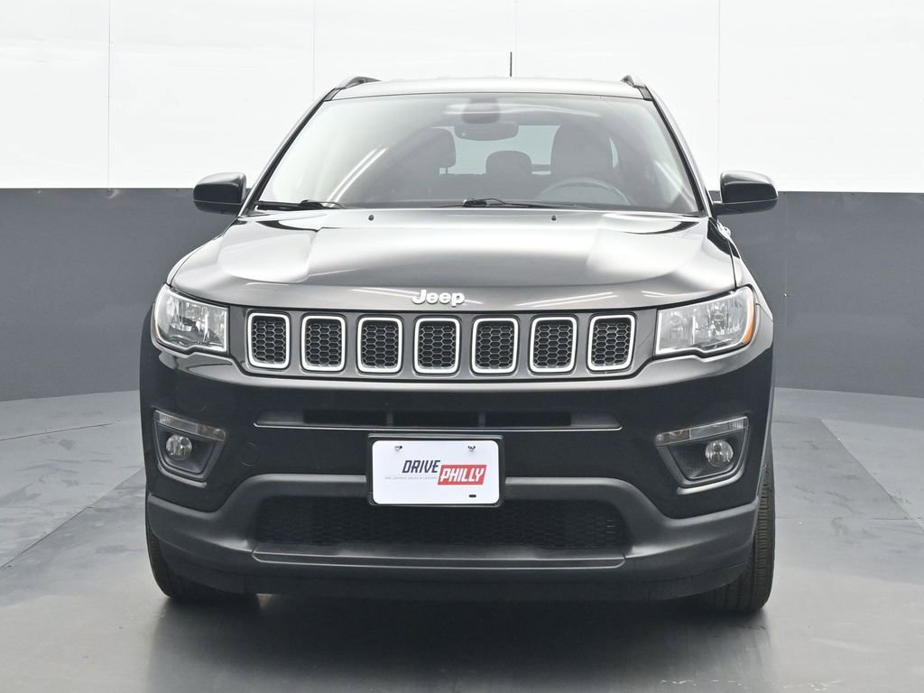 Used 2018 Jeep Compass Latitude w/ Popular Equipment Group image 1