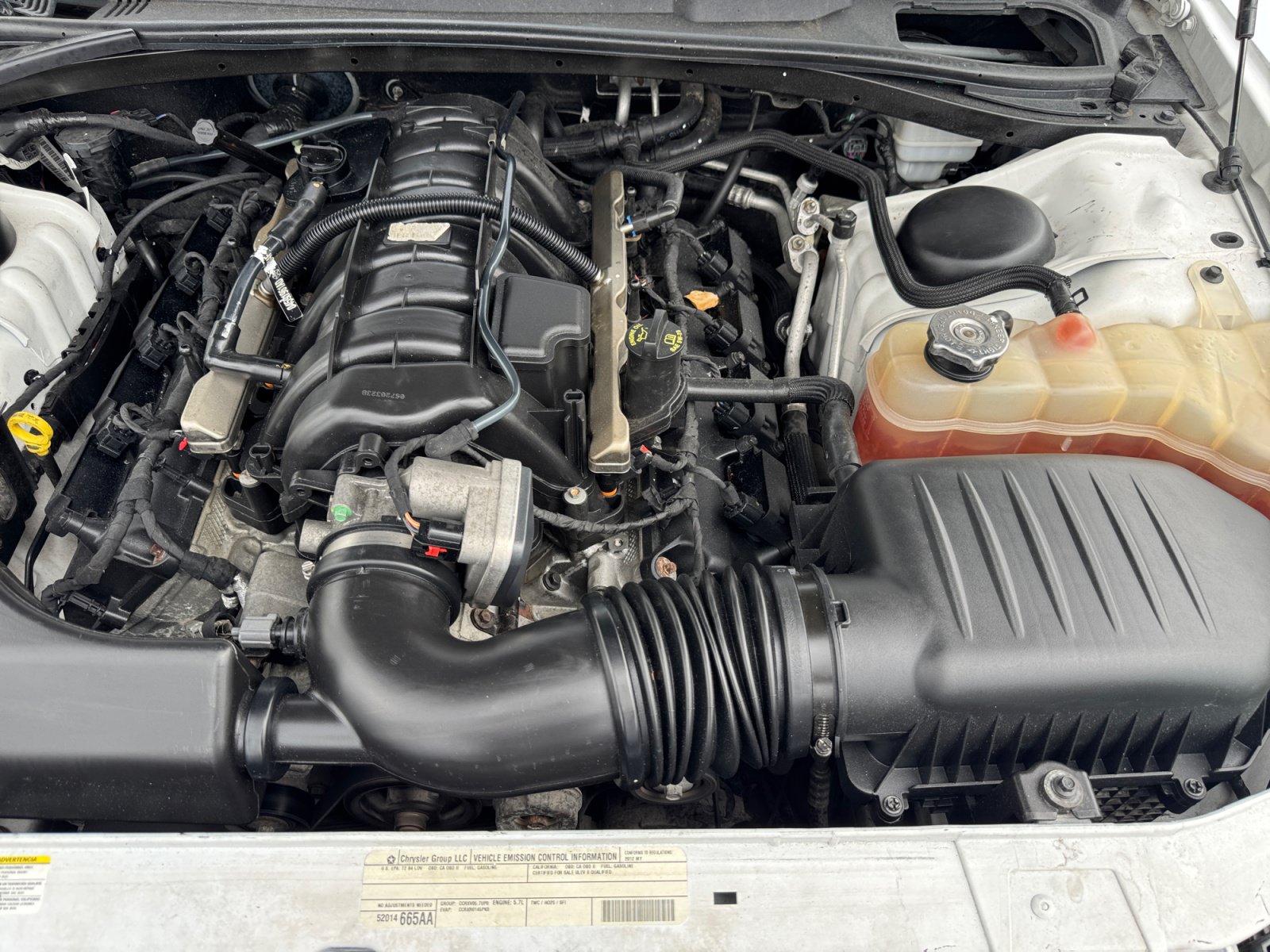 Used 2012 Dodge Challenger R/T RWD image 21