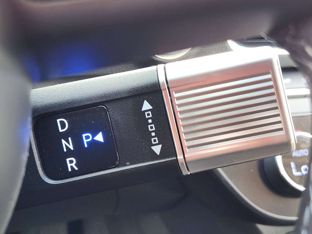 Certified 2025 Hyundai Sonata Limited FWD image 17