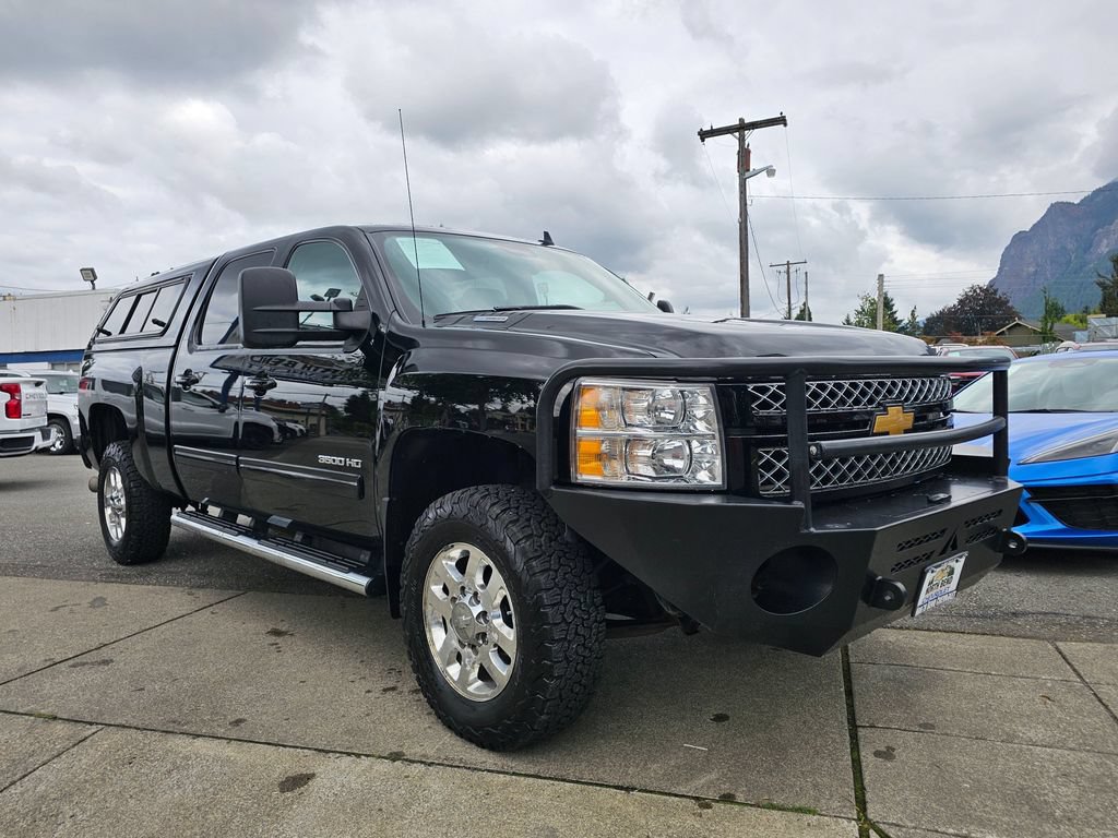 Used 2012 Chevrolet Silverado 3500 LTZ w/ LTZ Plus Package AWD/4WD image 3