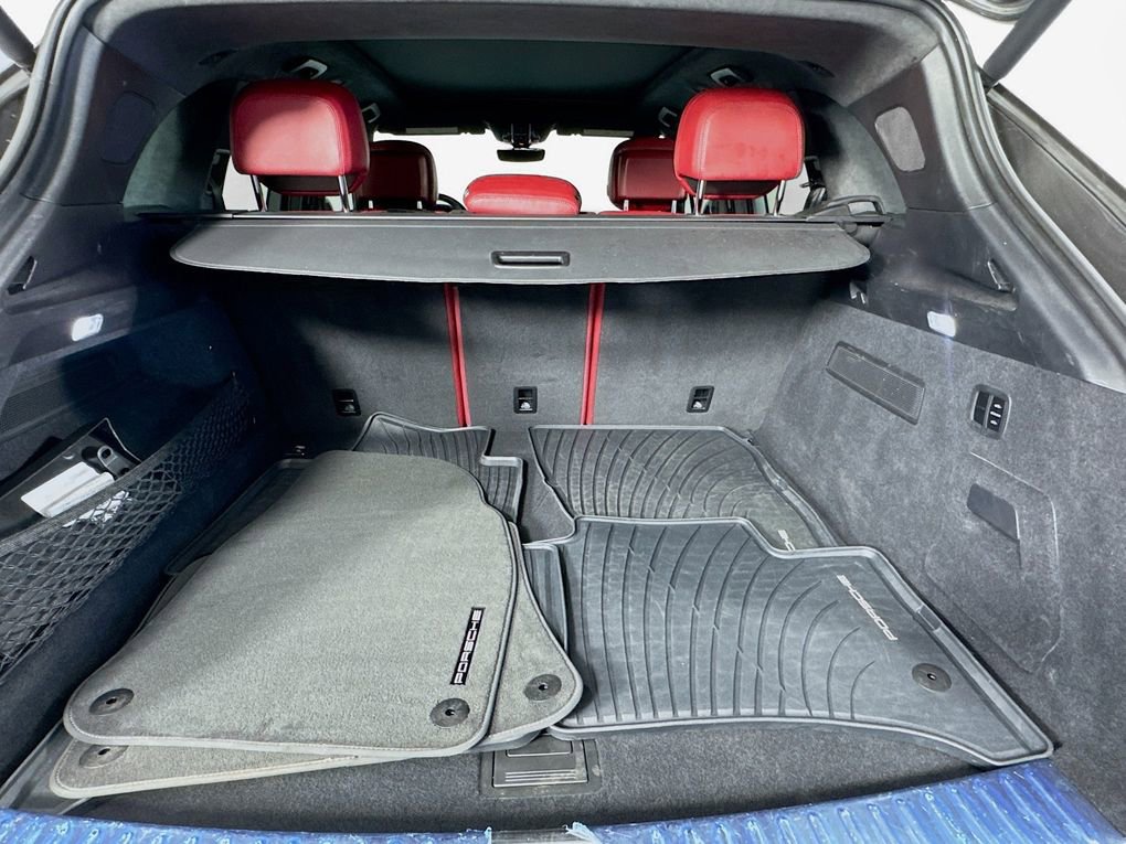 Used 2021 Porsche Cayenne GTS image 14