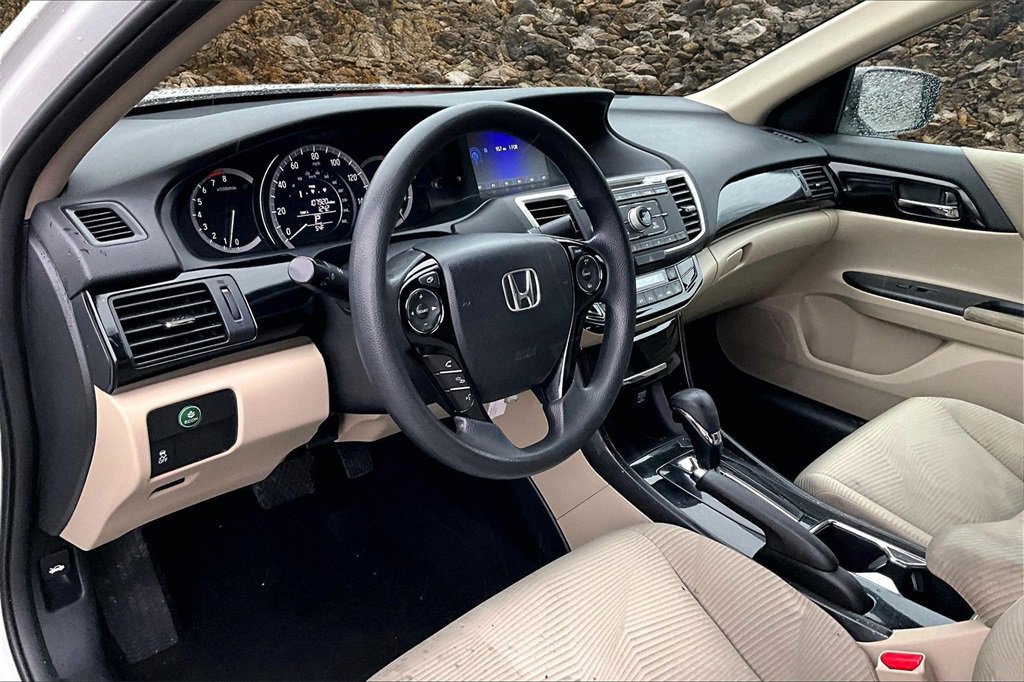 Used 2017 Honda Accord LX image 11