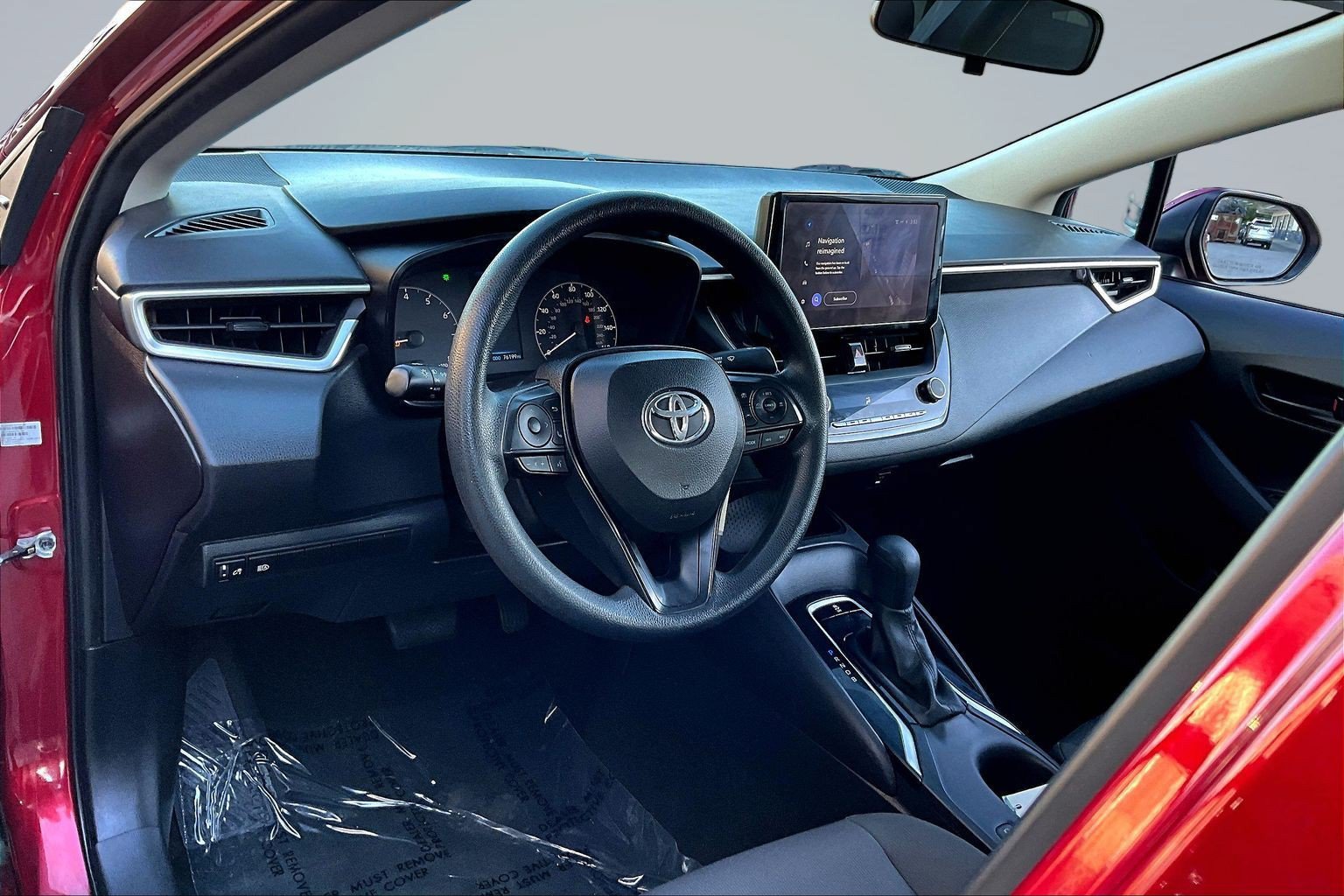 Used 2024 Toyota Corolla LE FWD image 13