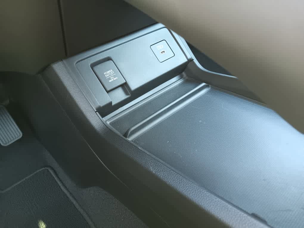 Used 2025 Acura RDX SH-AWD image 25
