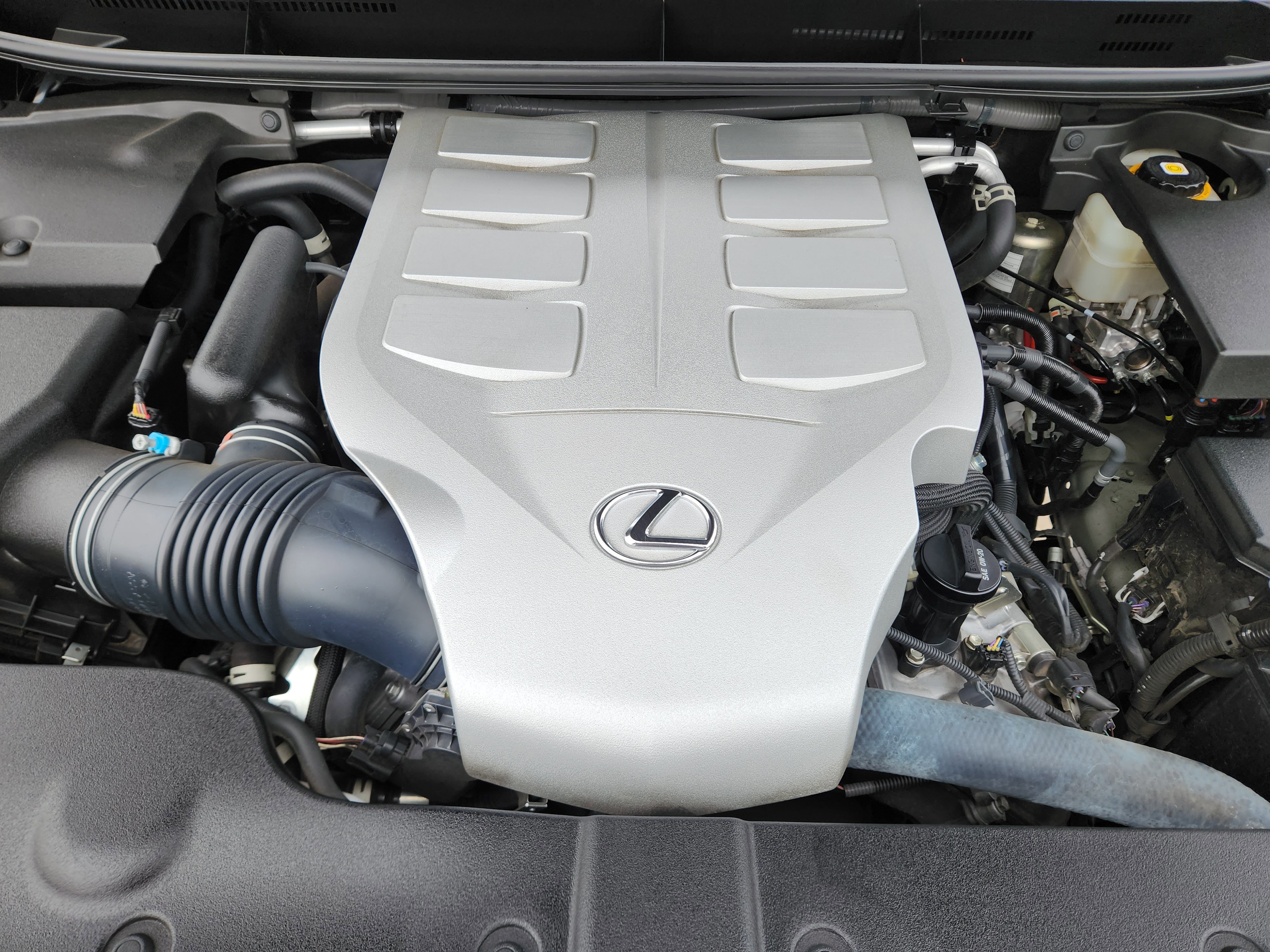 Used 2022 Lexus GX 460 Luxury w/ Sport Design Package AWD/4WD image 30