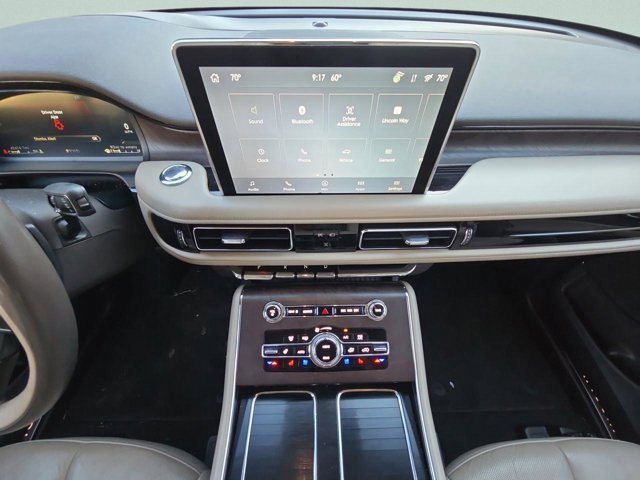 Used 2022 Lincoln Aviator Reserve w/ Elements Package Plus image 32